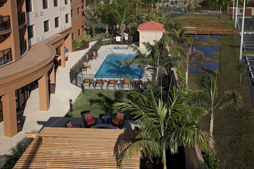 Отель Courtyard By Marriott Стюарт Экстерьер фото