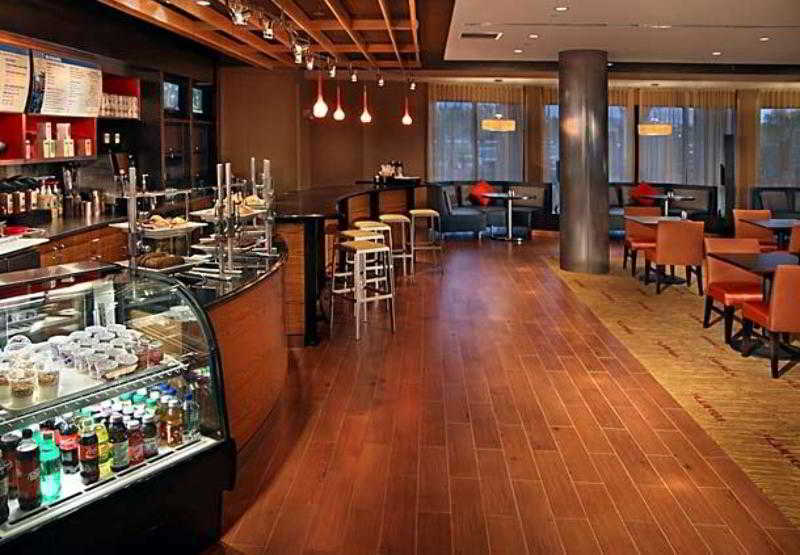 Отель Courtyard By Marriott Стюарт Экстерьер фото